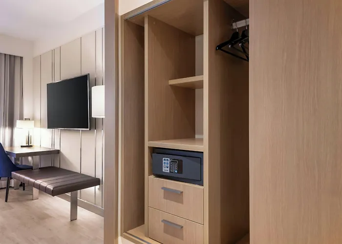 Ac Hotel By Marriott Saint-Julien-En-Genevois